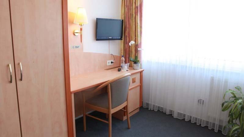 Hotel Wetterau - Self-Check-In Wölfersheim Rum bild