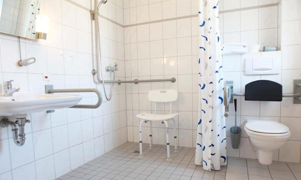Hotel Wetterau - Self-Check-In Wölfersheim Exteriör bild